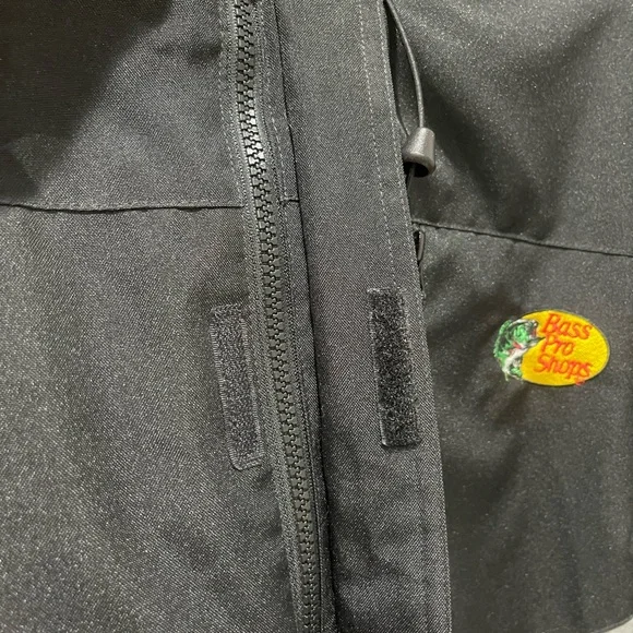 Men’s Bass Pro Shop Black and Gray Hooded Jacket - Picture 3 of 11